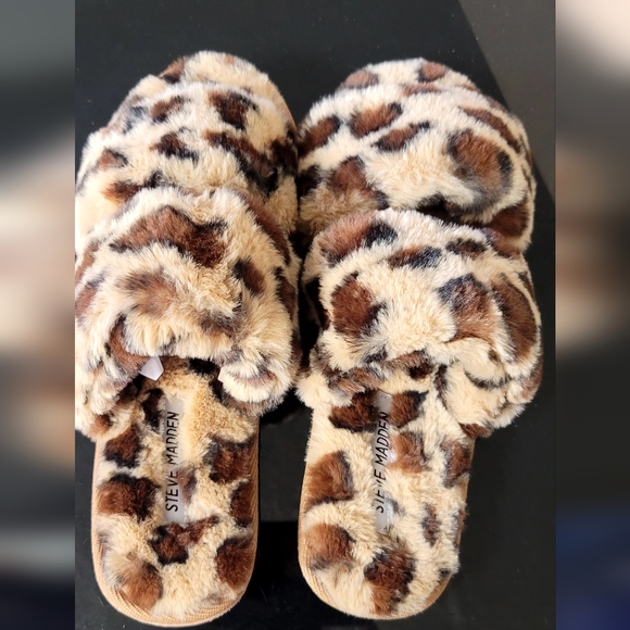 NWT/NIB Steven Madden Slippers brand new - Picture 6 of 7